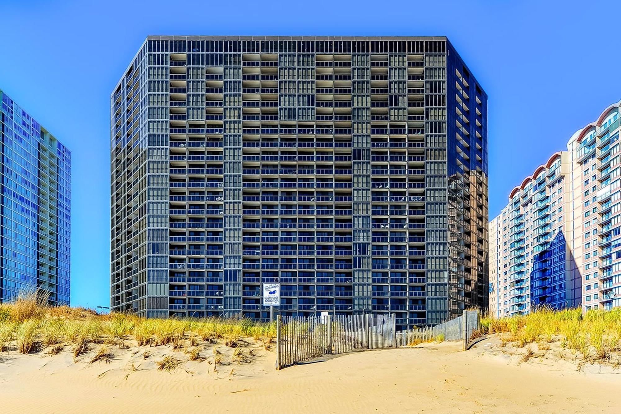 Golden Sands Ocean City Room photo