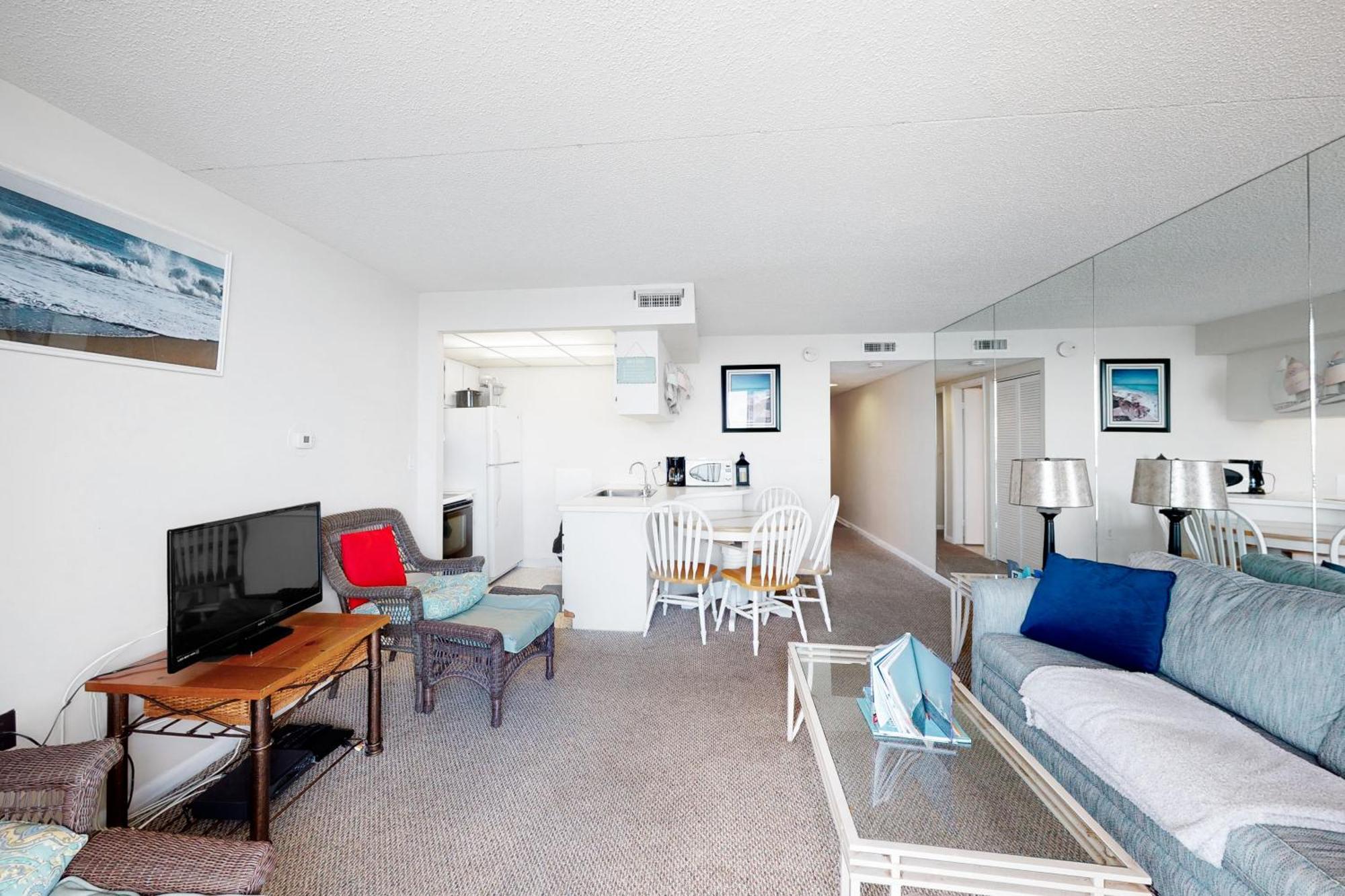 Golden Sands Ocean City Room photo